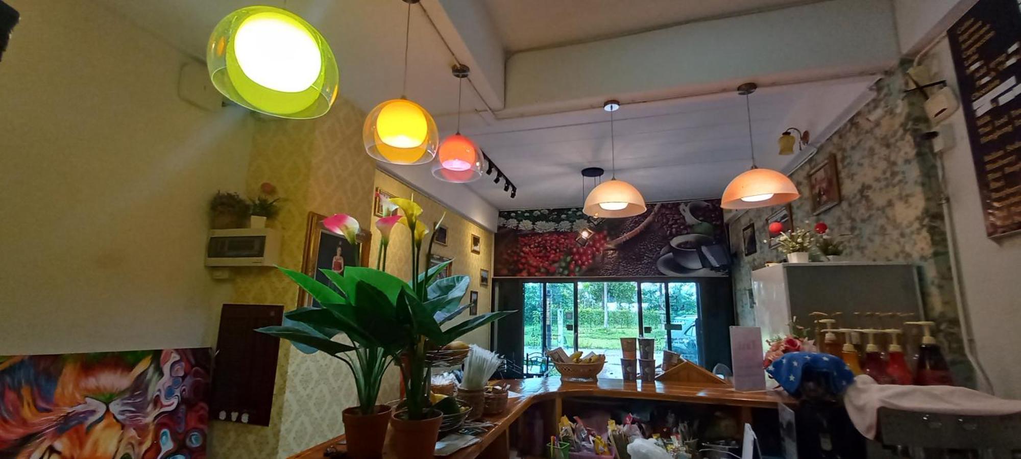 Amaretto Hostel 수랏타니 외부 사진