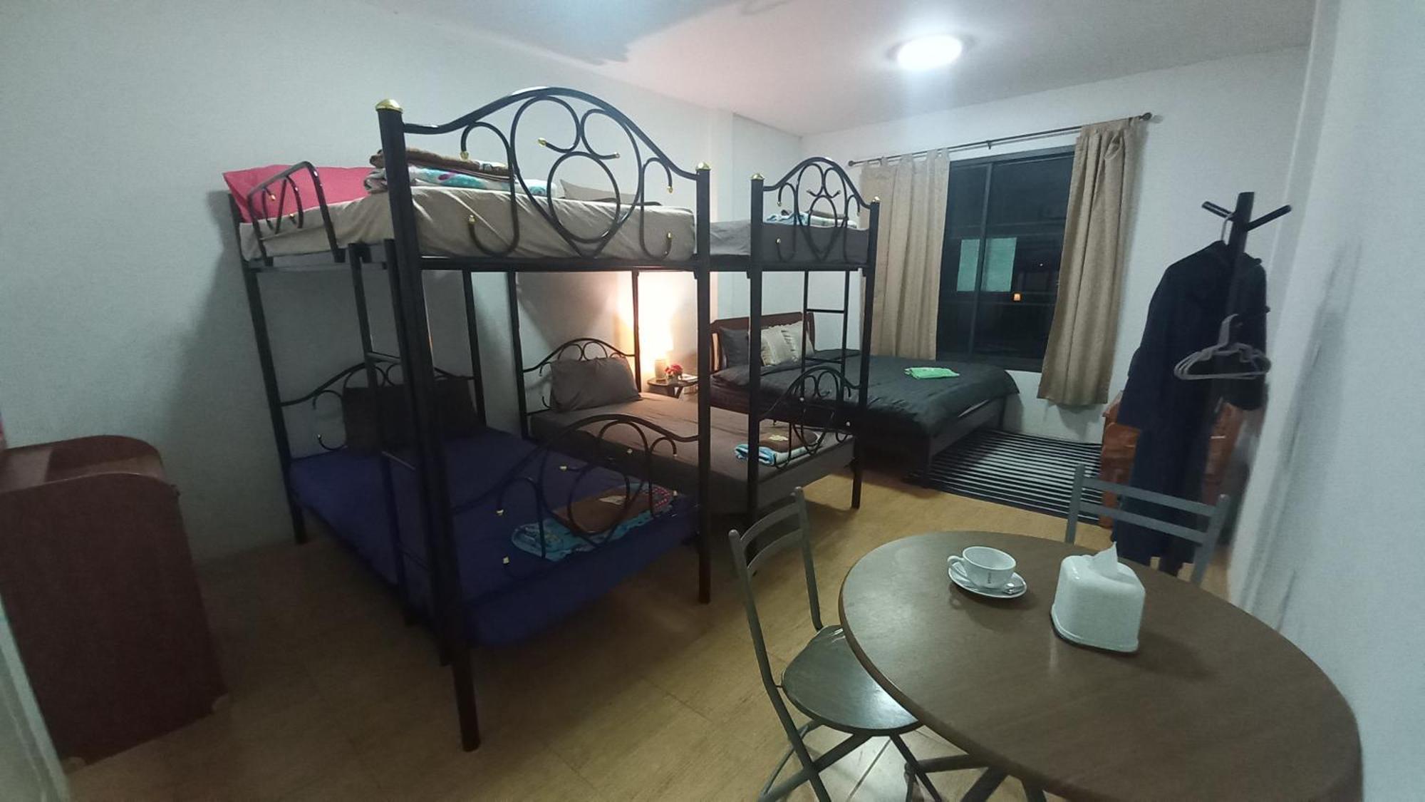 Amaretto Hostel 수랏타니 외부 사진