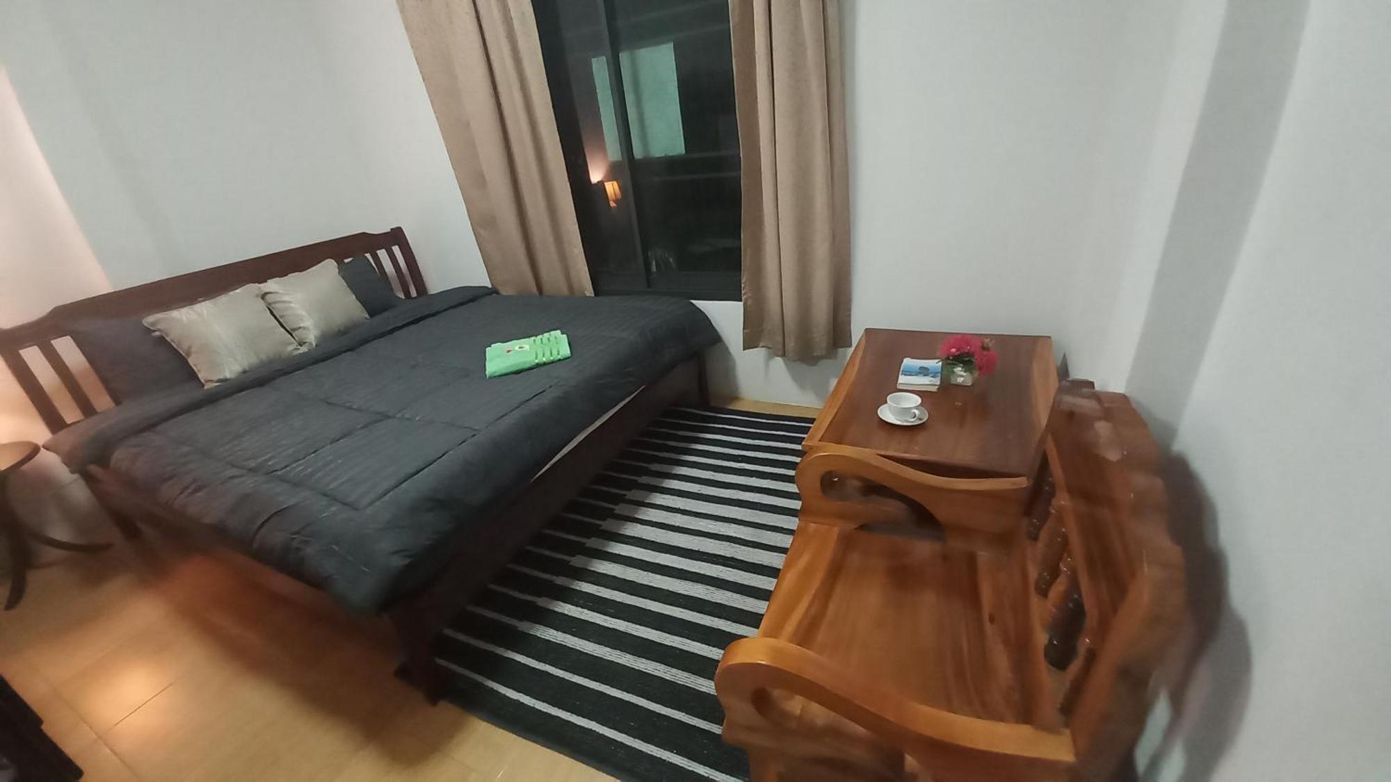 Amaretto Hostel 수랏타니 외부 사진