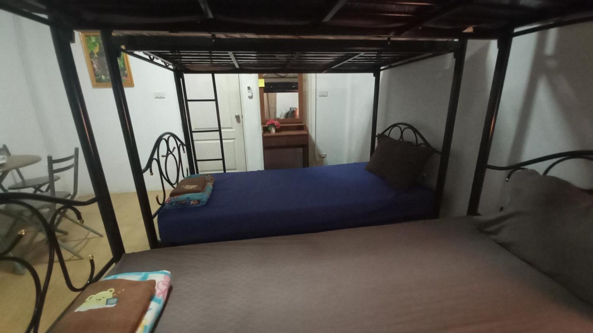 Amaretto Hostel 수랏타니 외부 사진