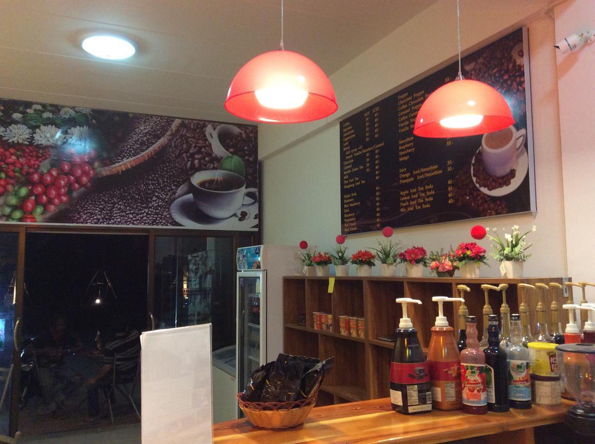 Amaretto Hostel 수랏타니 외부 사진